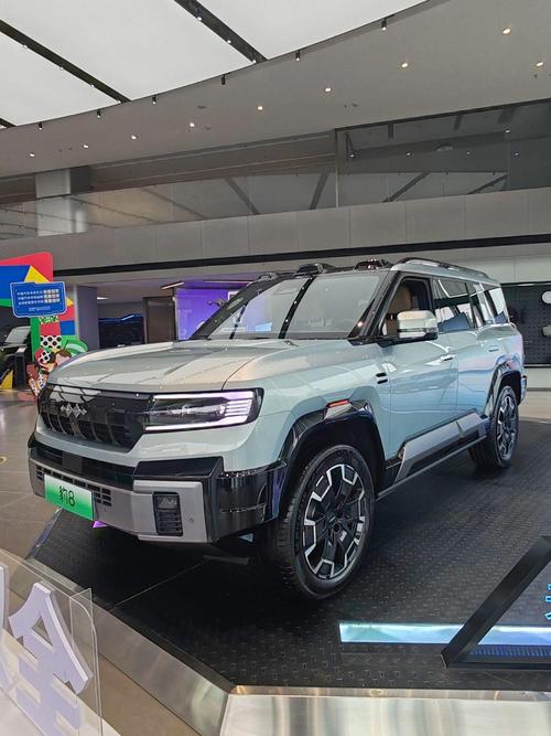 东莞42比亚迪方程豹硬派越野的爆款，英菲尼迪35周年与你共成长